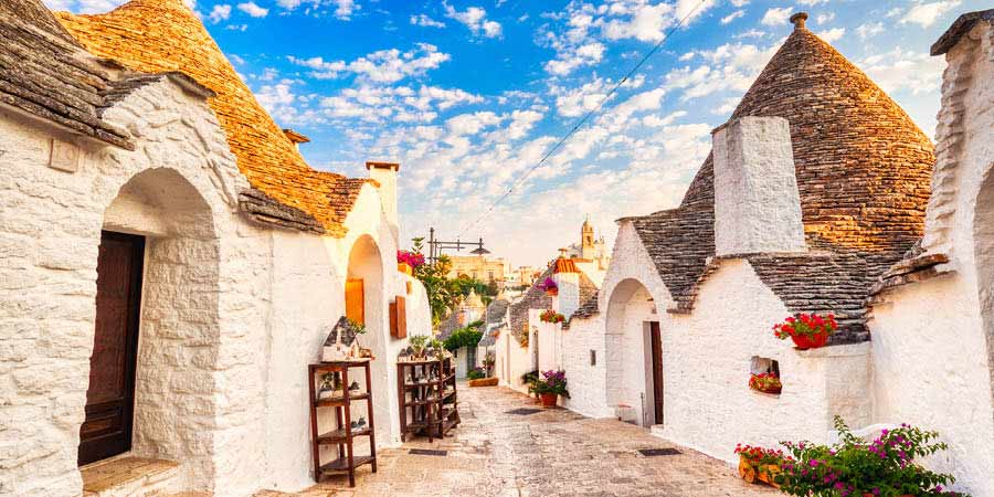 Discovering the unique trulli houses of Alberobello