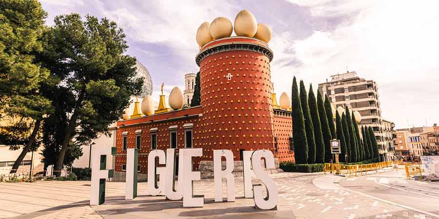 Visiting Figueres and the Salvador Dalí Museum