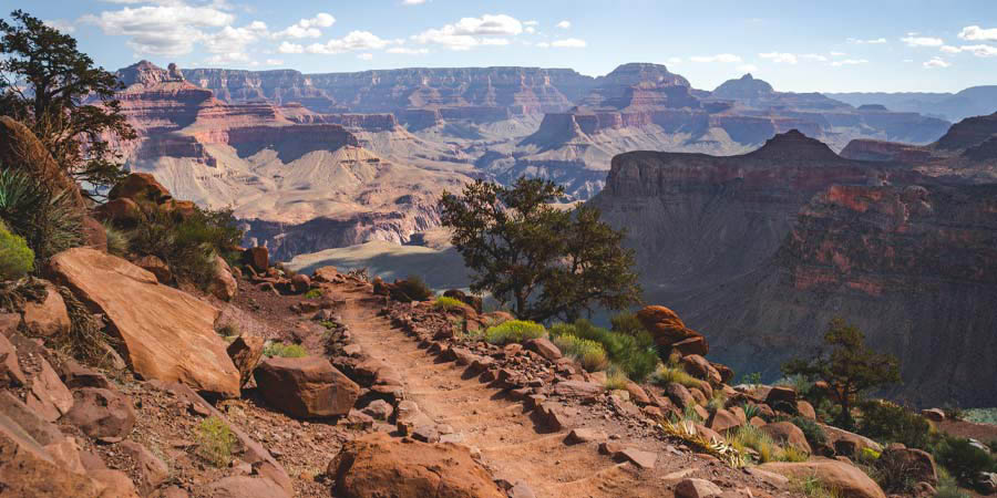 Exploring the attractions of the South Rim