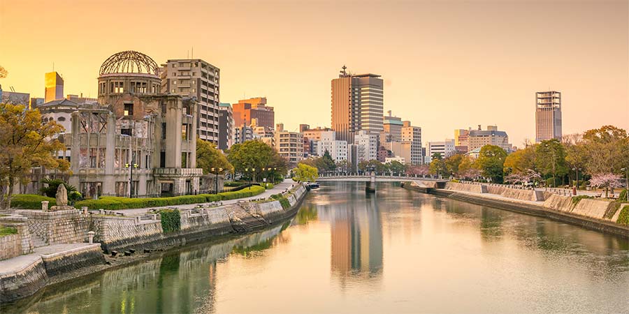 Observing poignant sites in Hiroshima