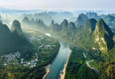 Li River, Yangshuo Count, China Li River, Yangshuo Count, China